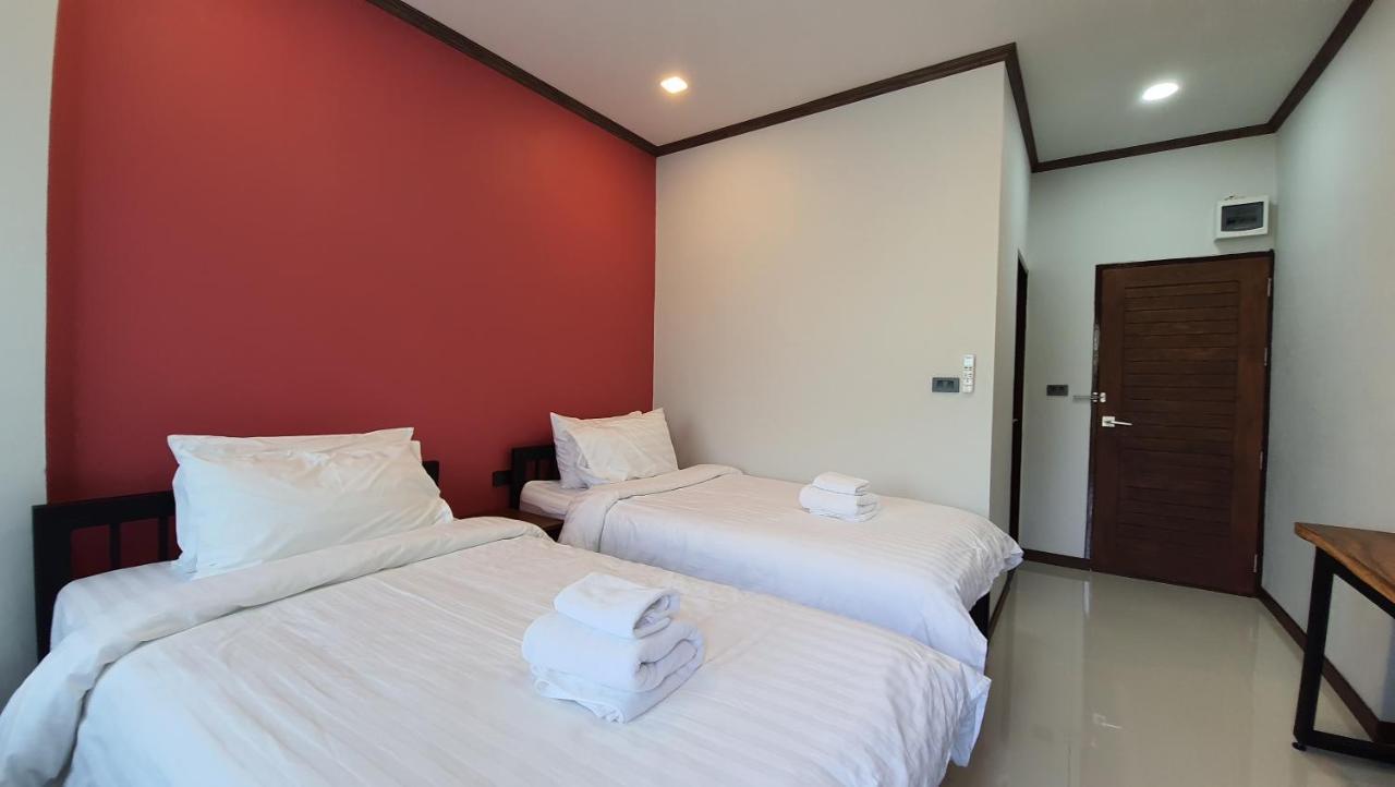 Sabua The Terrace Homestay Uthai Thani Bagian luar foto