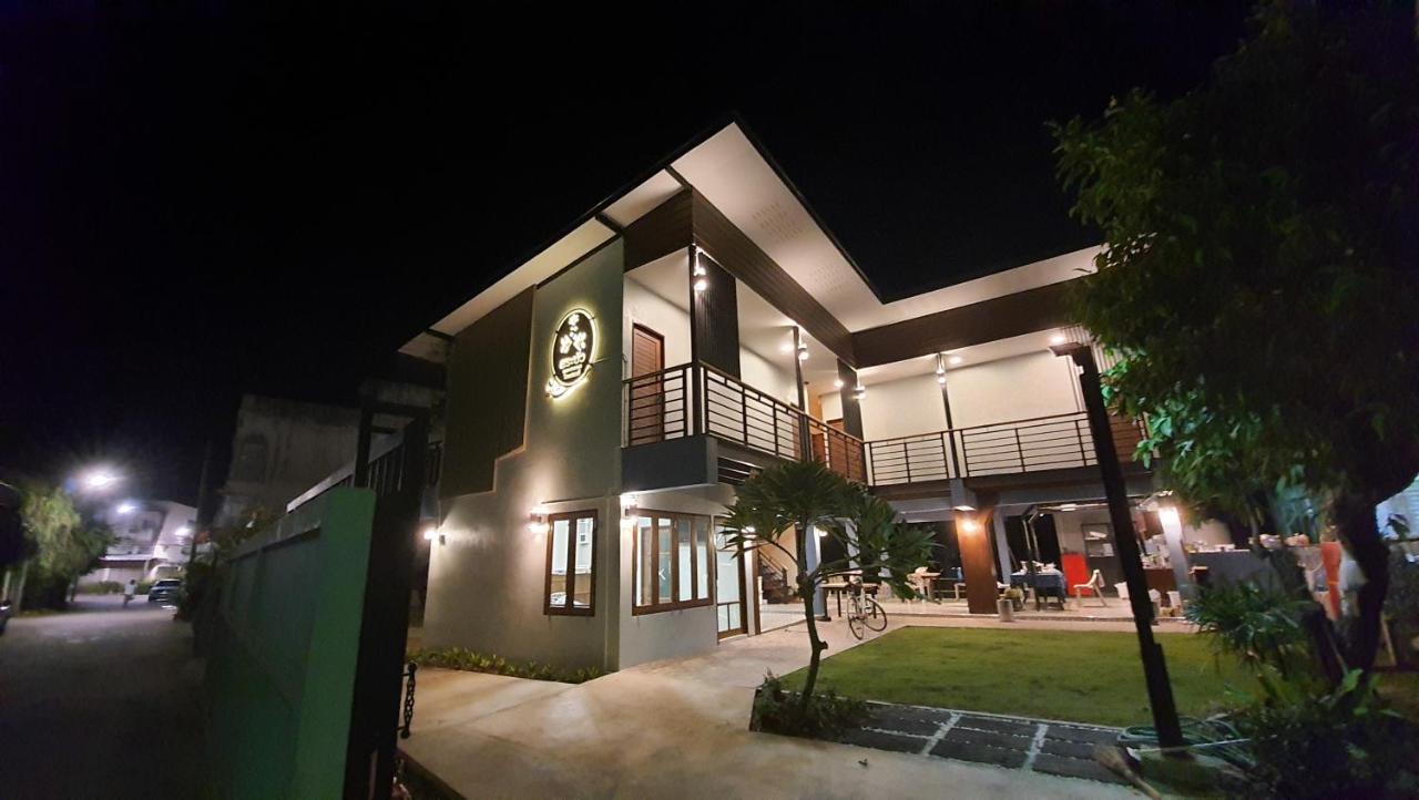Sabua The Terrace Homestay Uthai Thani Bagian luar foto