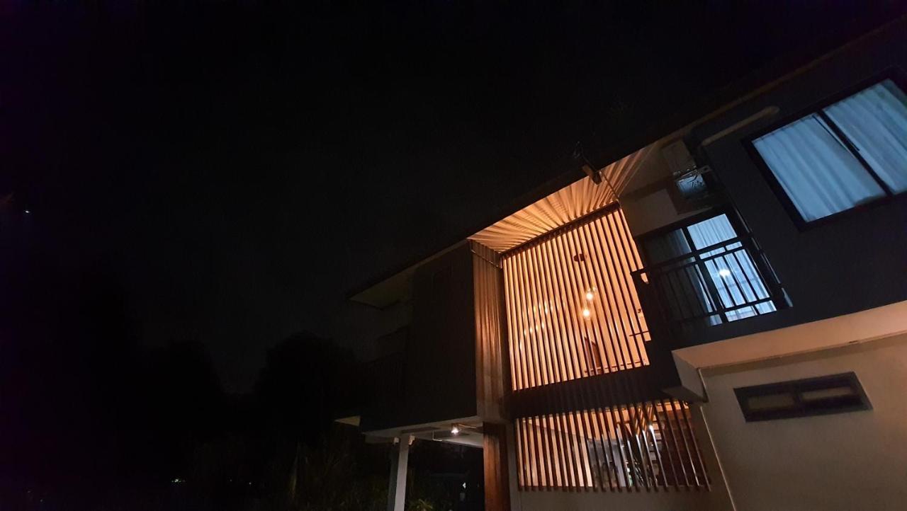 Sabua The Terrace Homestay Uthai Thani Bagian luar foto