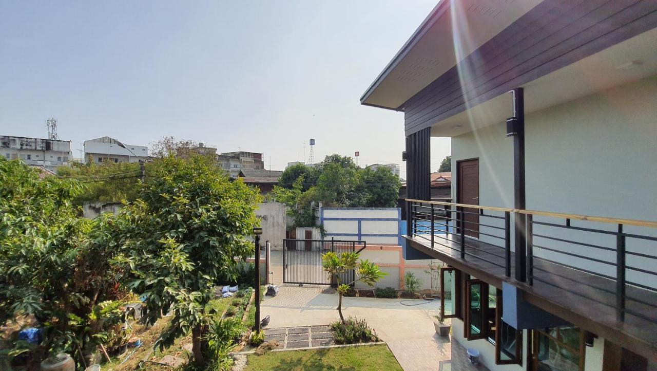 Sabua The Terrace Homestay Uthai Thani Bagian luar foto